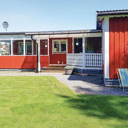 Awesome Home In Sffle With 2 Bedrooms And Wifi Säffle Eksteriør bilde